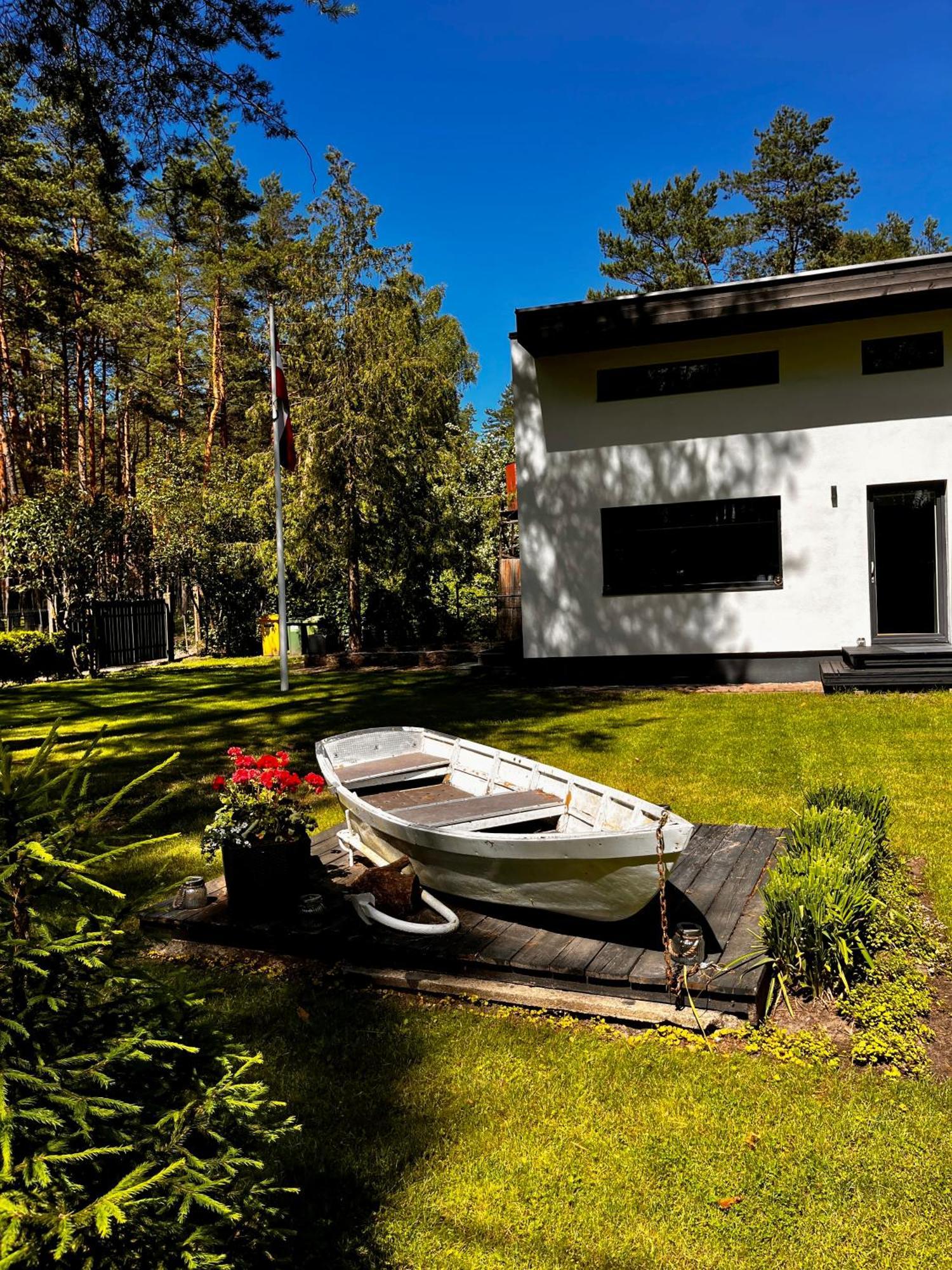 - Close To The Sea And Villa *